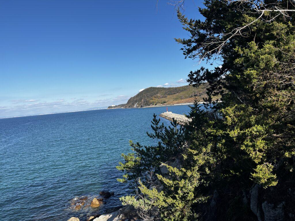 淡路島西海岸のパワースポット明神岬の展望台からの景色